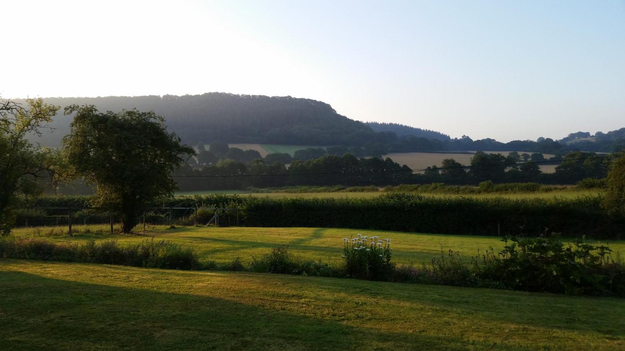 Bed and Breakfast Upper Letton Farm Leintwardine Екстер'єр фото